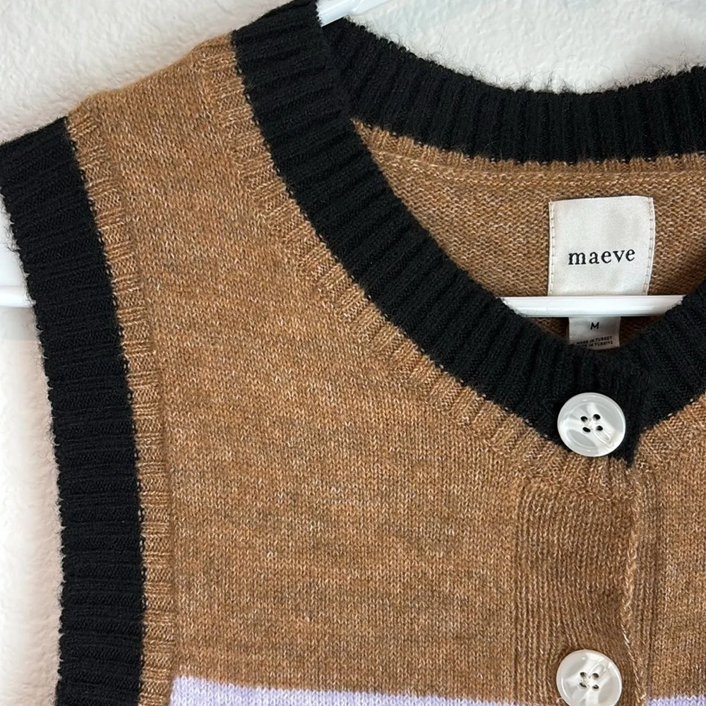 Maeve Sweater Vest Medium - Picture 2 of 4